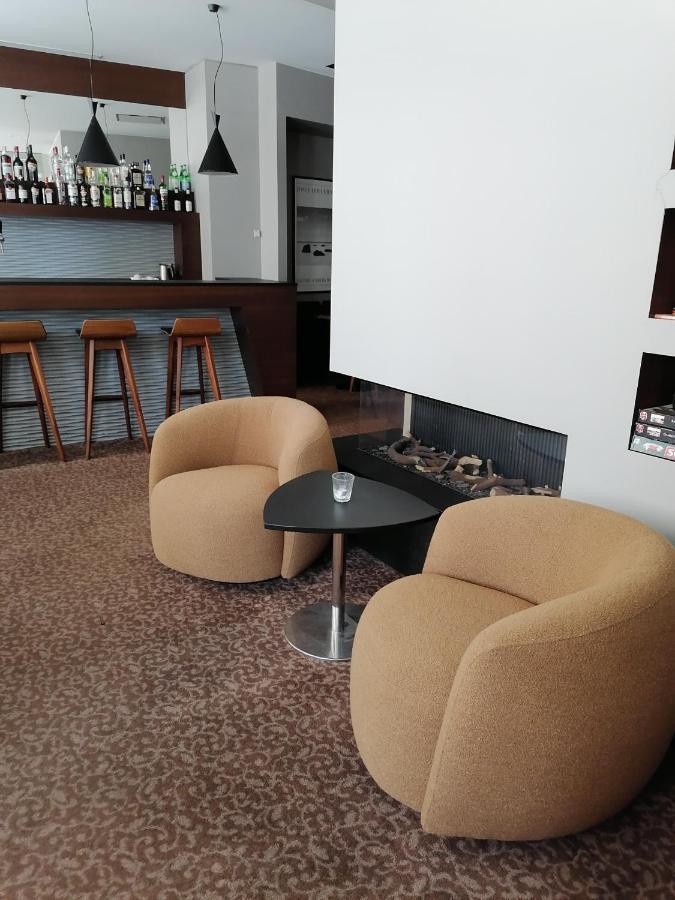 Square Hotel Arrondissement di Courtrai Esterno foto