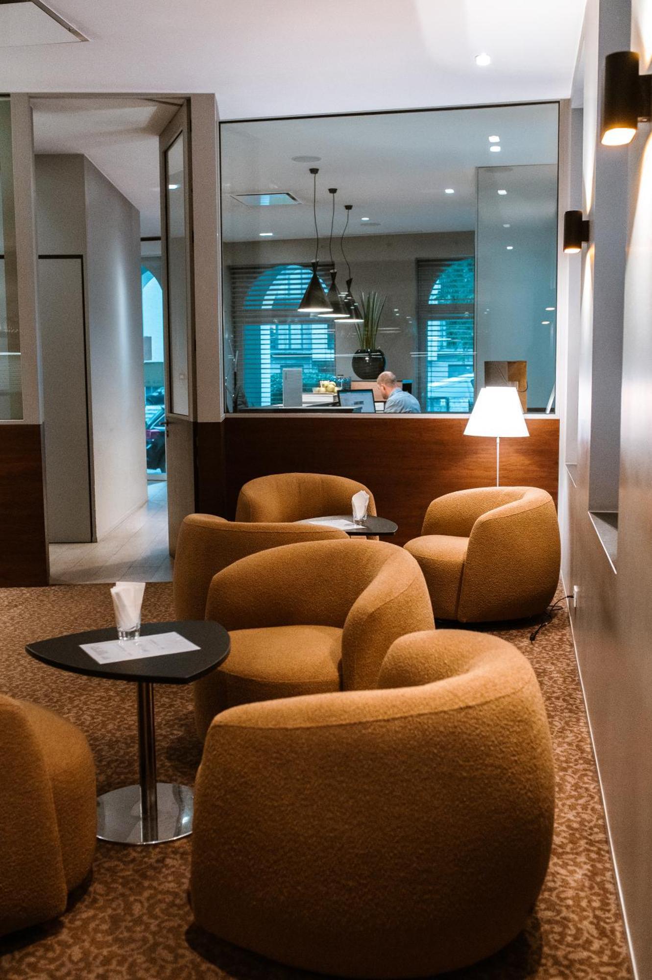 Square Hotel Arrondissement di Courtrai Esterno foto