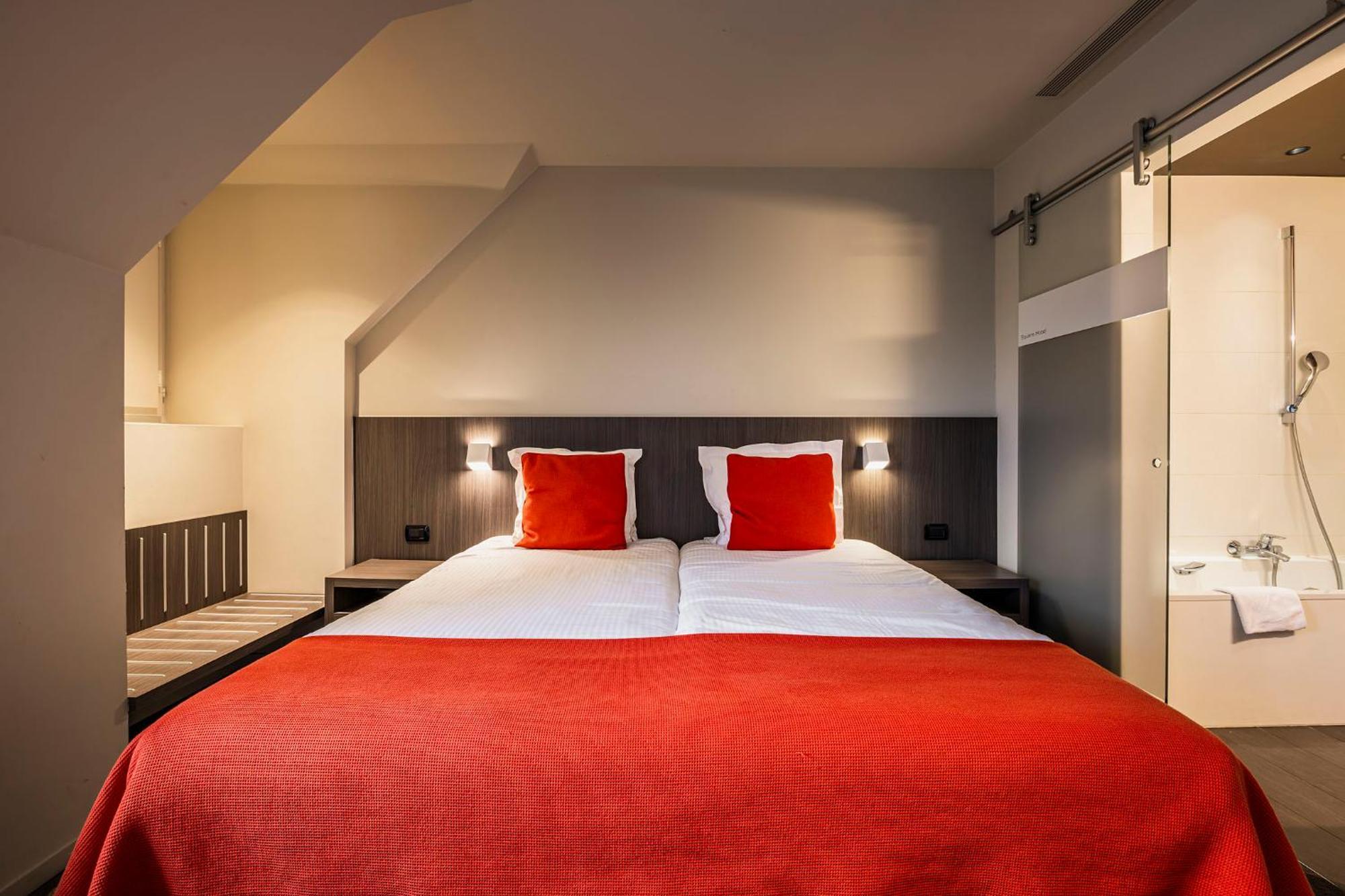 Square Hotel Arrondissement di Courtrai Esterno foto