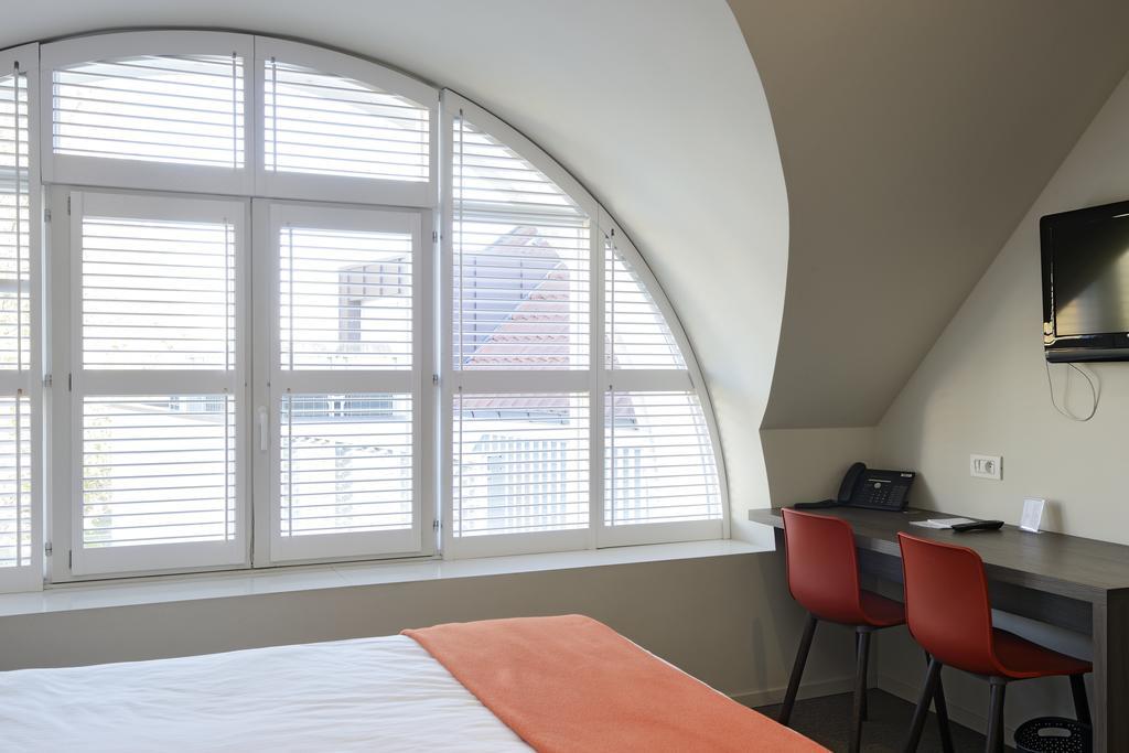 Square Hotel Arrondissement di Courtrai Esterno foto