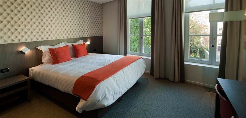 Square Hotel Arrondissement di Courtrai Esterno foto
