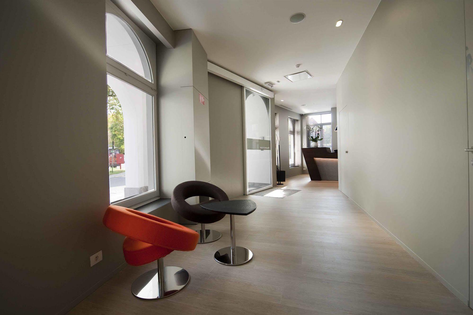 Square Hotel Arrondissement di Courtrai Esterno foto